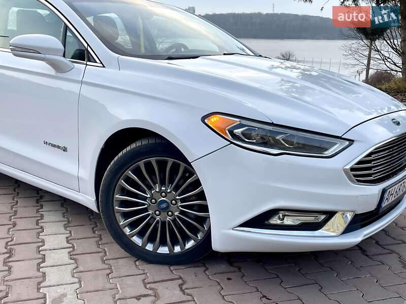 Седан Ford Fusion 2016 в Тернополе