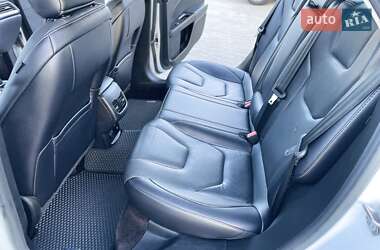 Седан Ford Fusion 2016 в 