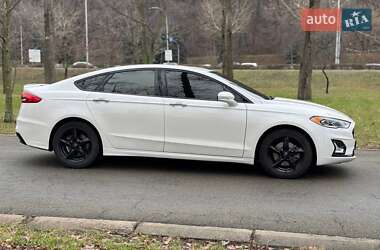 Седан Ford Fusion 2019 в Киеве