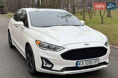 Седан Ford Fusion 2019 в Киеве