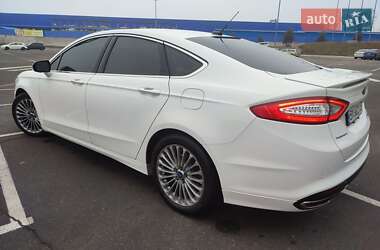 Седан Ford Fusion 2015 в Виннице