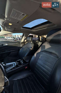 Седан Ford Fusion 2014 в 
