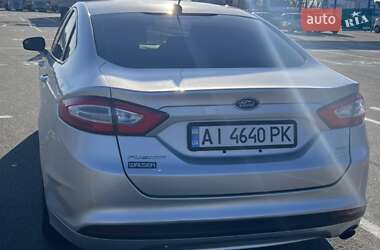 Седан Ford Fusion 2012 в 