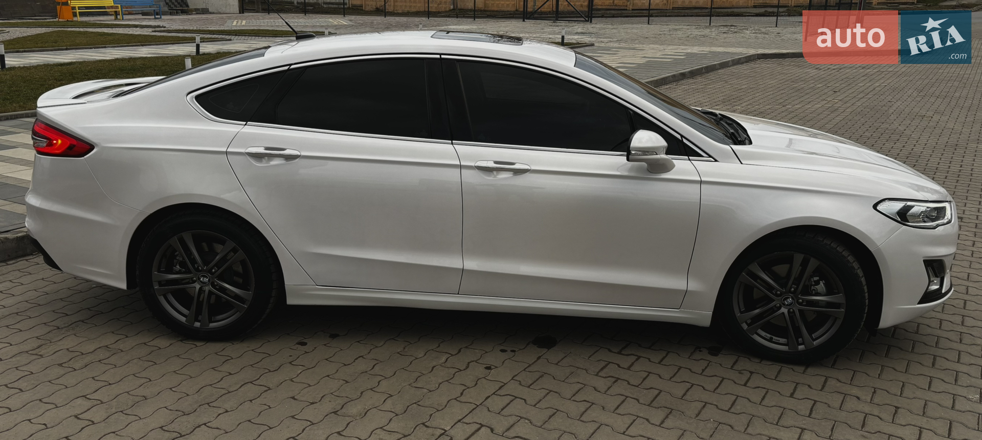 2020 Ford Fusion - мініатюра 6