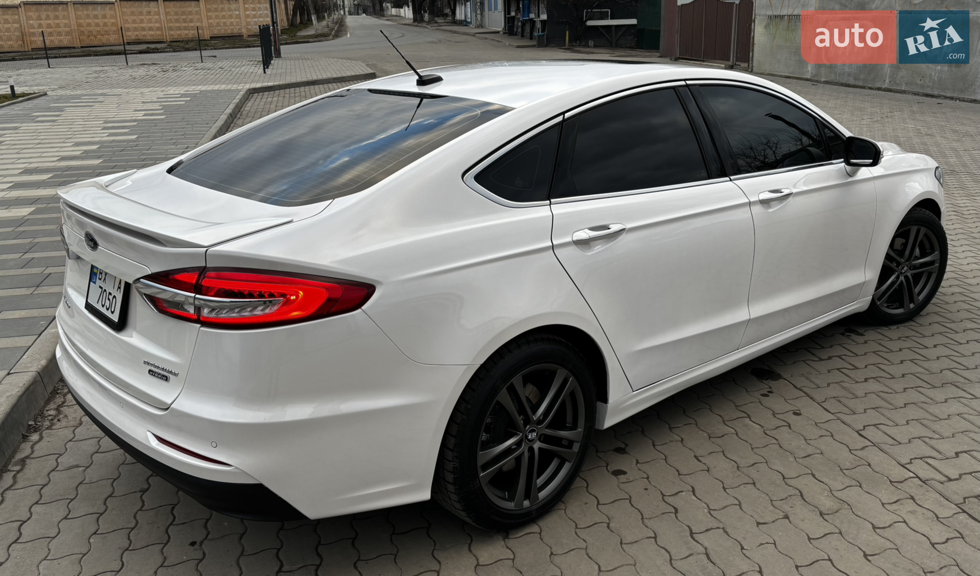 2020 Ford Fusion - мініатюра 8