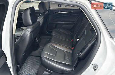 Седан Ford Fusion 2020 в 