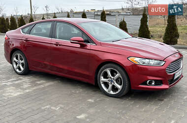 Седан Ford Fusion 2012 в Южном