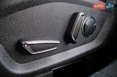 Седан Ford Fusion 2017 в 