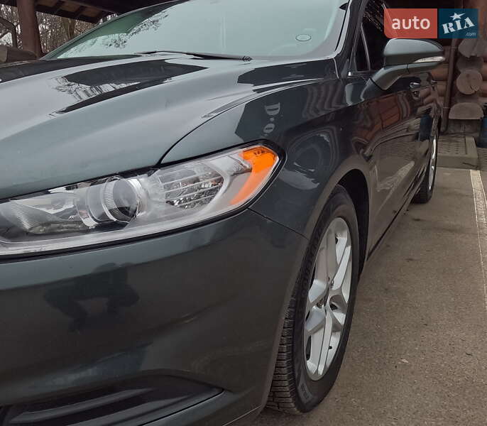 Седан Ford Fusion 2014 в Чугуеве