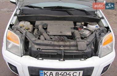 Хэтчбек Ford Fusion 2011 в 