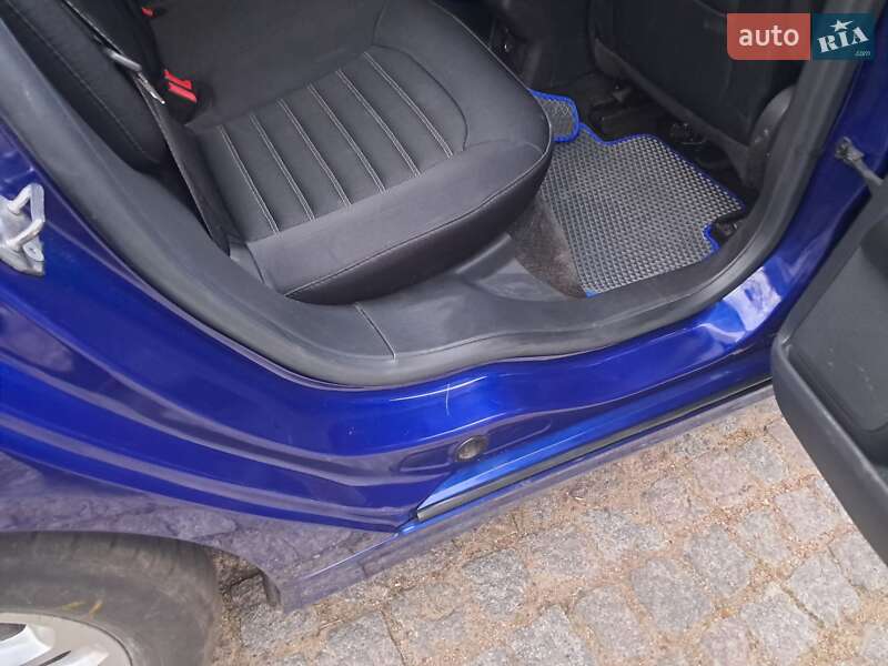 Седан Ford Fusion 2014 в Каневе фото 15 Седан Ford Fusion 2014 в Каневе