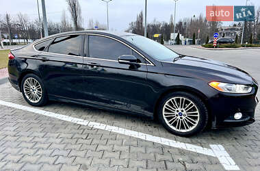 Седан Ford Fusion 2013 в 