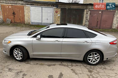 Седан Ford Fusion 2013 в 