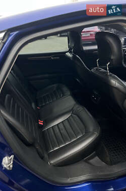 Седан Ford Fusion 2013 в 
