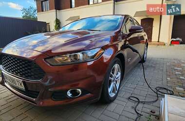 Седан Ford Fusion 2014 в 