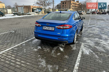 Седан Ford Fusion 2019 в 
