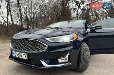 Ford Fusion 2020