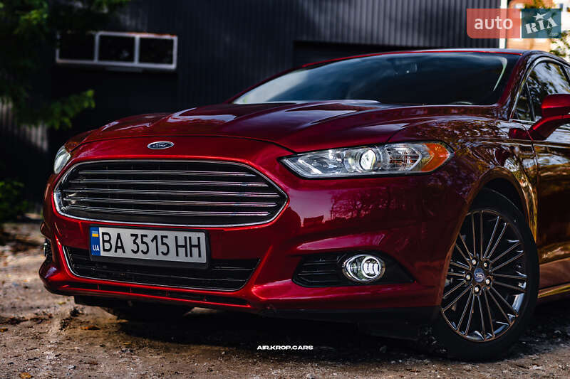 Седан Ford Fusion 2015 в Кропивницком