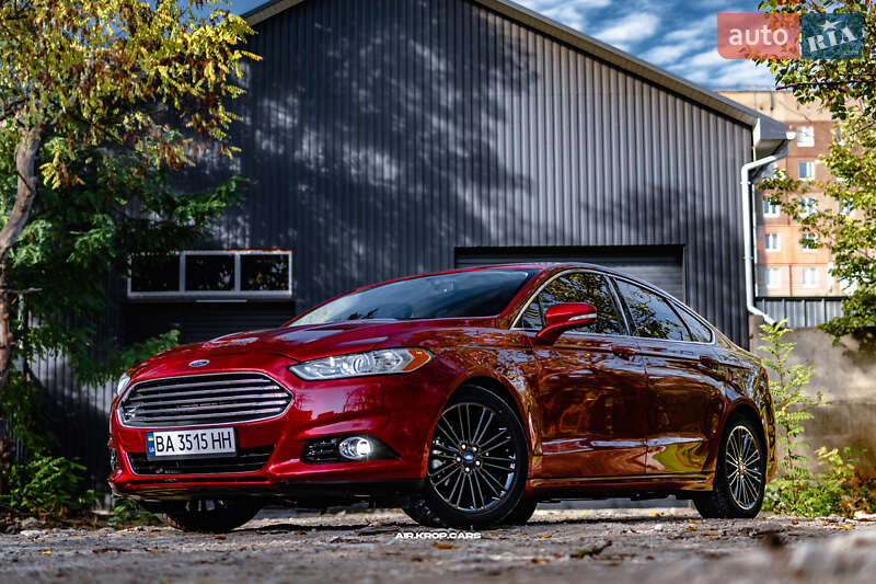 Седан Ford Fusion 2015 в Кропивницком