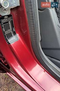 Хэтчбек Ford Fusion 2003 в 