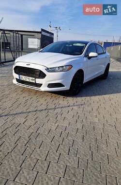 Седан Ford Fusion 2013 в Львові