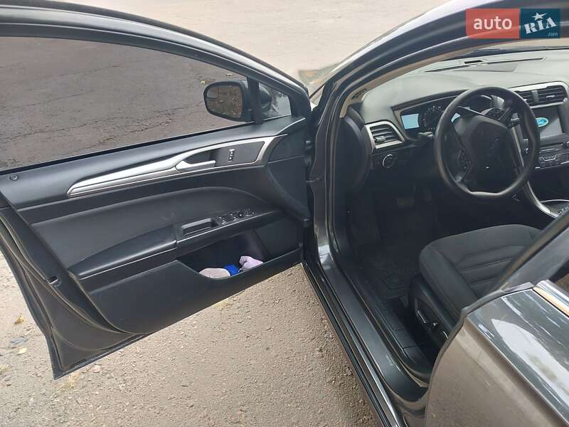 Седан Ford Fusion 2017 в Кропивницком