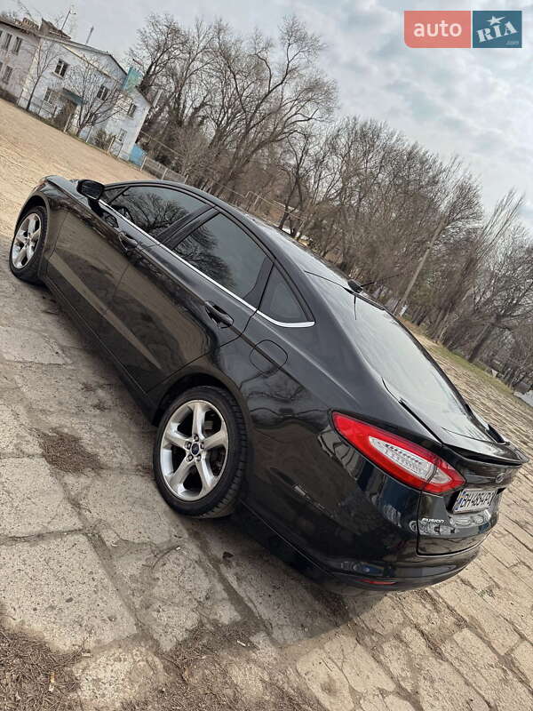 Седан Ford Fusion 2013 в Тарутине