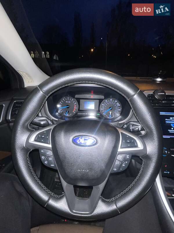 Седан Ford Fusion 2013 в Харкові