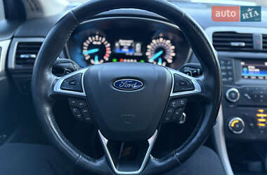 Седан Ford Fusion 2014 в Старокостянтинові