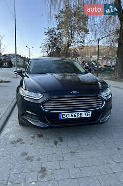 Седан Ford Fusion 2014 в Львове