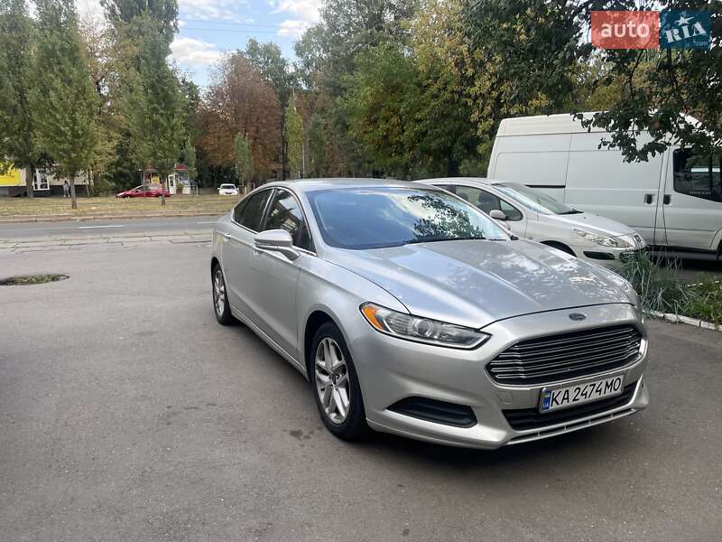 Ford Fusion 2016