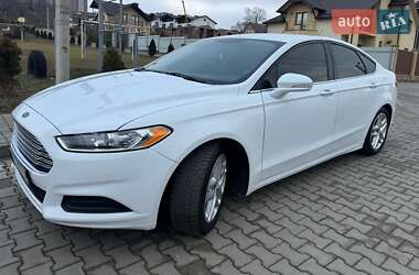 Седан Ford Fusion 2014 в 