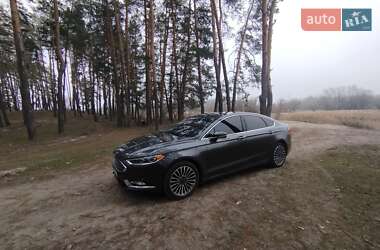 Седан Ford Fusion 2016 в 