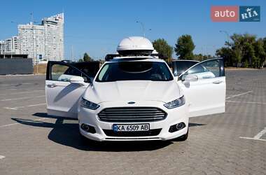 Седан Ford Fusion 2015 в 