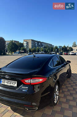 Седан Ford Fusion 2013 в 