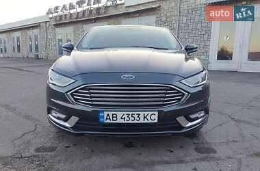 Седан Ford Fusion 2017 в 