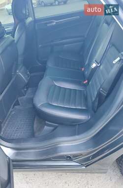 Седан Ford Fusion 2017 в 
