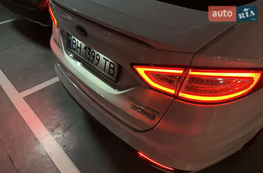 Седан Ford Fusion 2014 в 