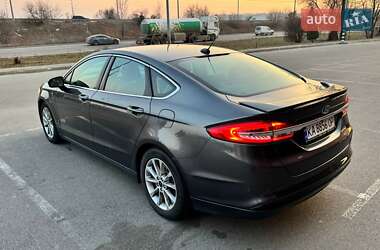 Седан Ford Fusion 2016 в Києві