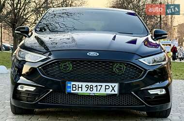 Седан Ford Fusion 2017 в 