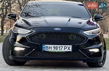 Седан Ford Fusion 2017 в 