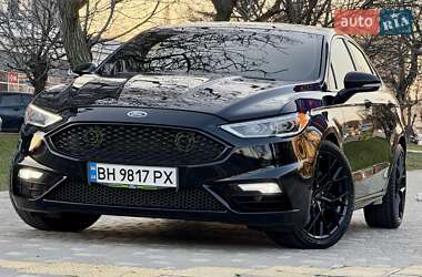 Седан Ford Fusion 2017 в 