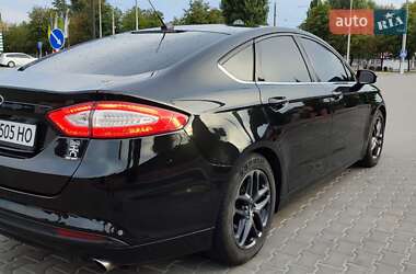 Седан Ford Fusion 2014 в Кременчуці