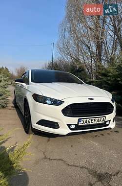 Седан Ford Fusion 2013 в Новомосковске