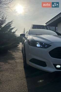 Седан Ford Fusion 2013 в Новомосковске