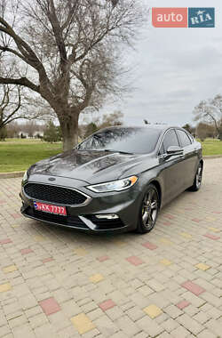 Седан Ford Fusion 2017 в Измаиле