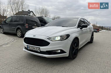 Седан Ford Fusion 2017 в Новояворовске