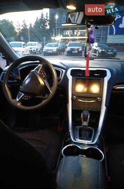Седан Ford Fusion 2015 в Виннице