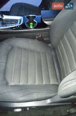 Седан Ford Fusion 2015 в 