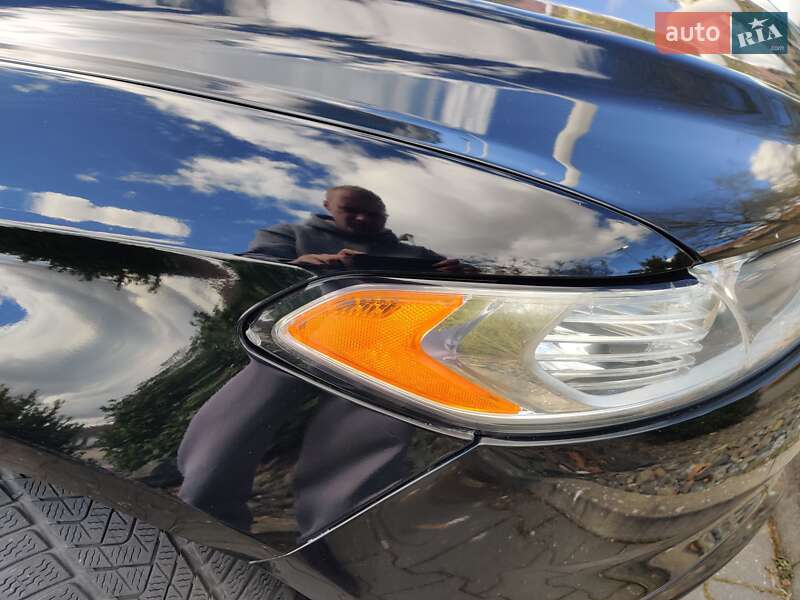 Седан Ford Fusion 2015 в Львове